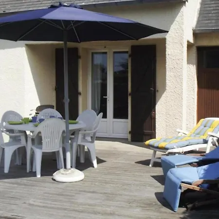 Home, Holiday home