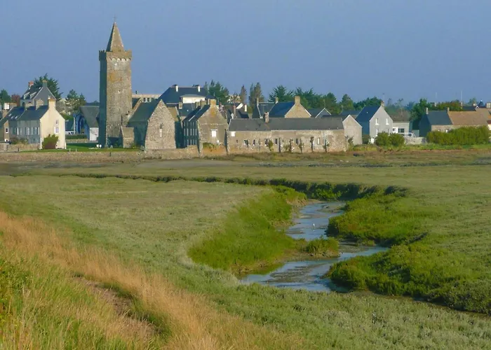 In Near Sandy * Portbail